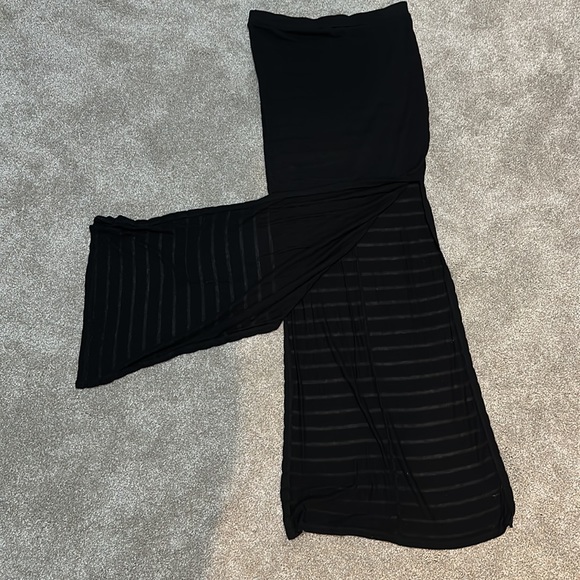 Bella Luxx Dress - Picture 2 of 6